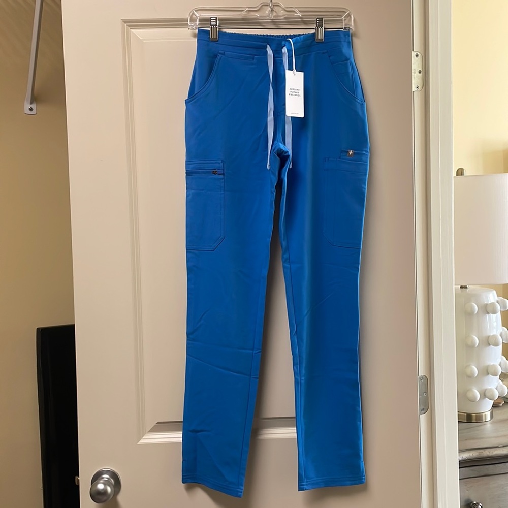 Figs yola skinny scrub pants! XXS